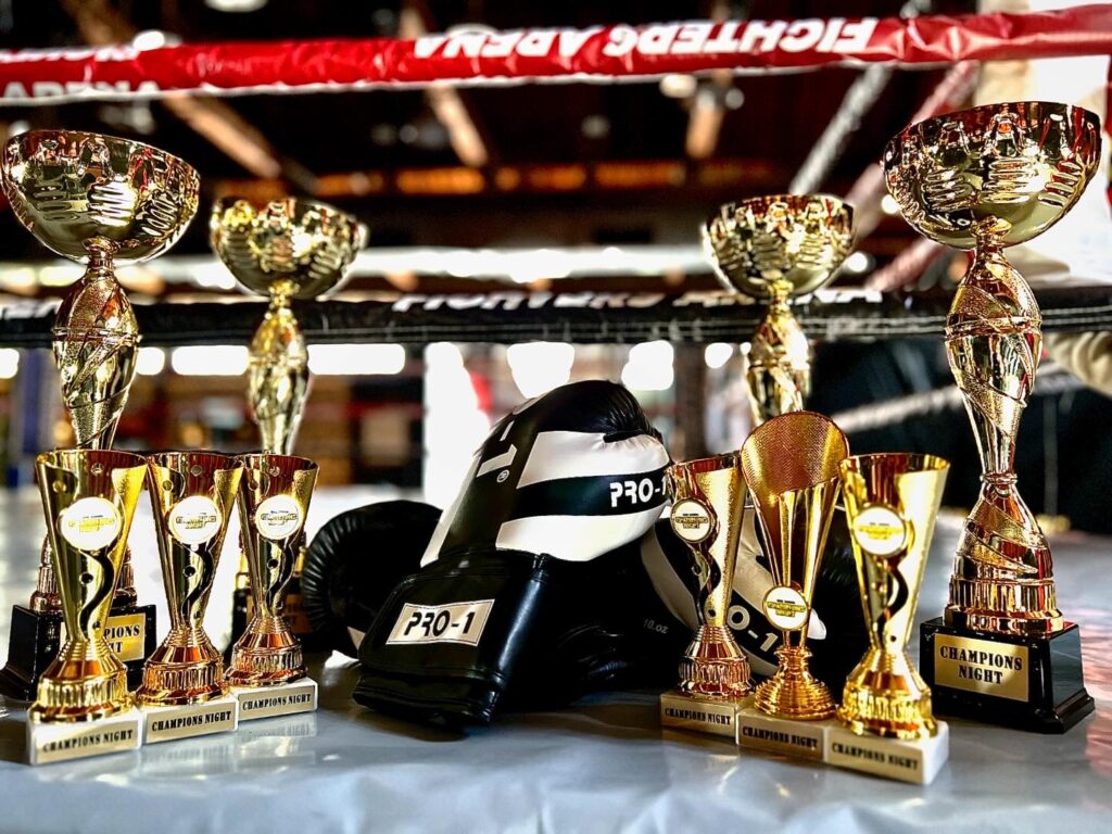 champions-night-71-event-kickboxing-jddmPl7K.jpg