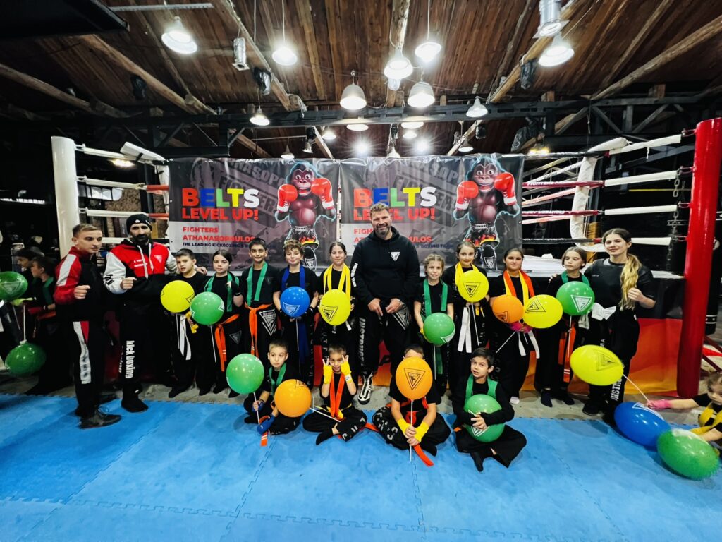 kickboxing-belts-level-up-fighters-0Zc6xuvw.jpg