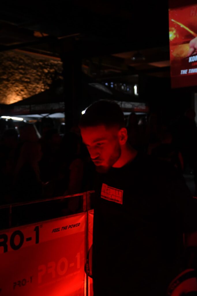 champions-night-72-event-kickboxing-UQOcTh7Z.jpg