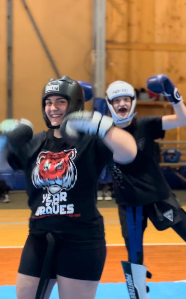 kickboxing-training-camp-experience-oJf9wFl0.jpg