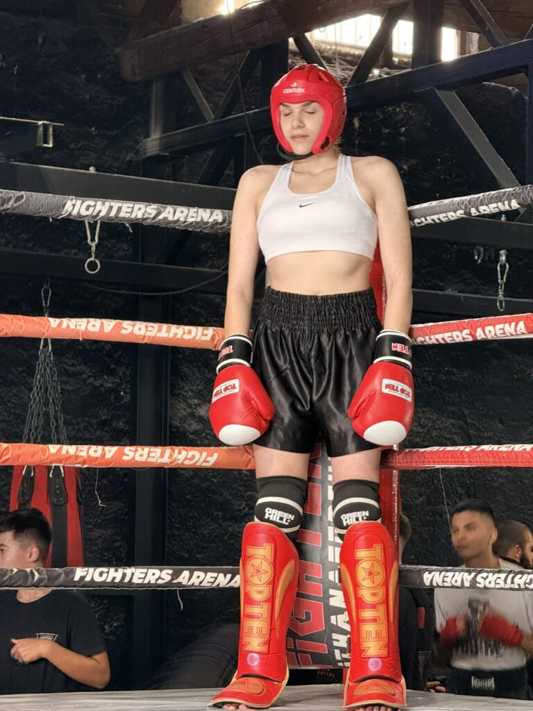 kickboxing-boxing-training-pro-one-wnr6mZnc.jpg