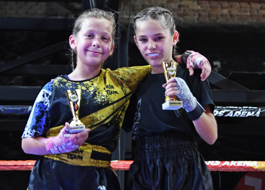 champions-night-71-event-kickboxing-RWffaO7v.jpg