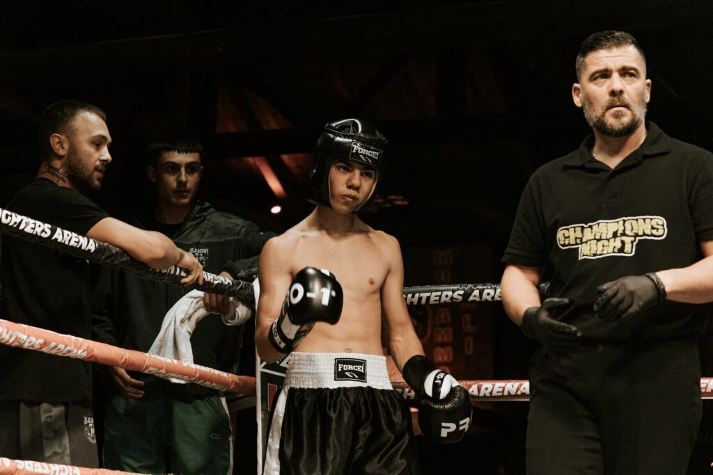 kickboxing-boxing-champions-night-78-UIQxCzPO.jpg