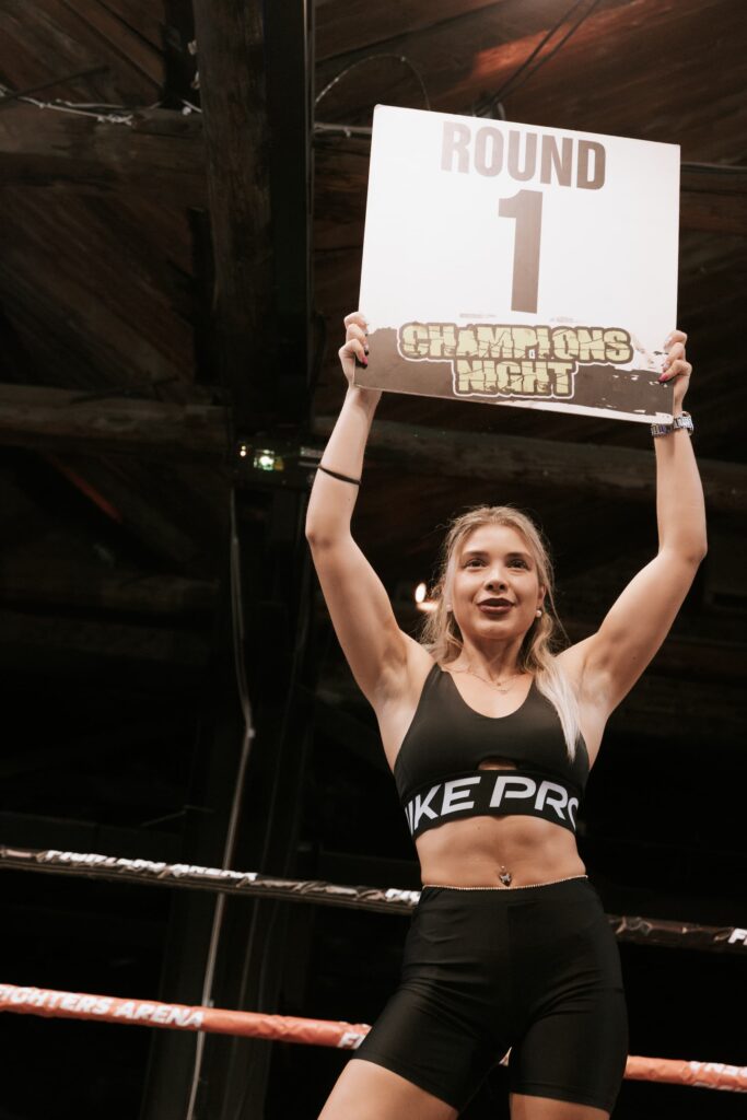 kickboxing-boxing-champions-night-78-7rQA4OnP.jpg