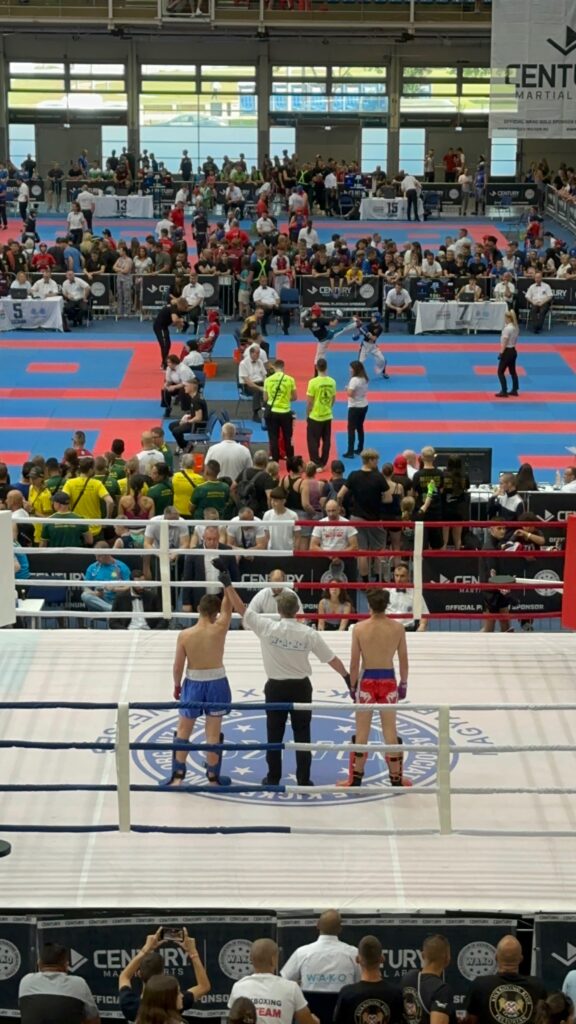kickboxing-hungarian-wako-fighters-cXMAHDlu.jpg