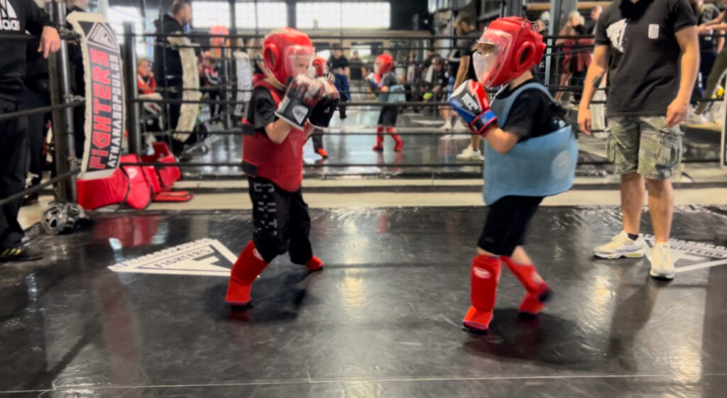 kickboxing-training-sessions-pro-one-BvPwSBq0.jpg