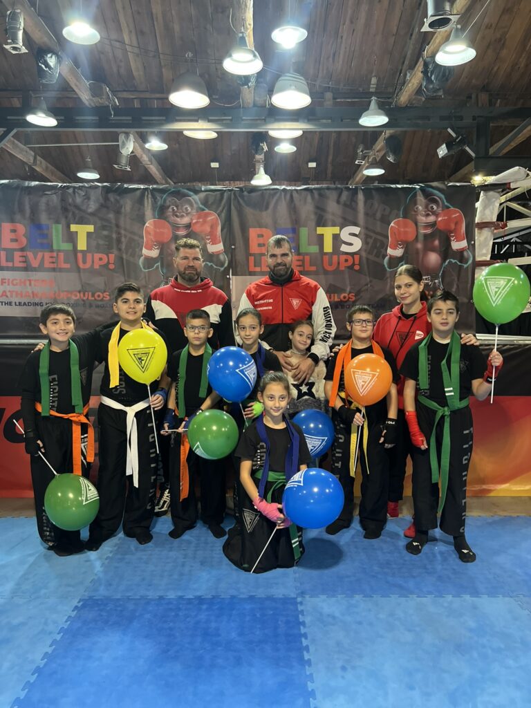 kickboxing-belts-level-up-fighters-Ozvu9ie3.jpg