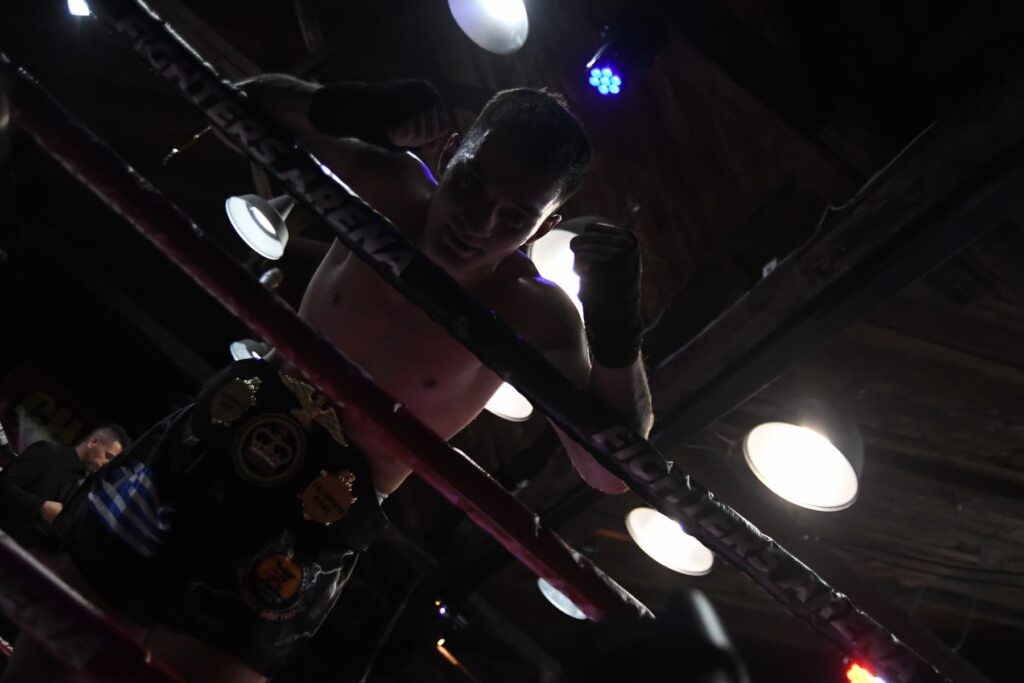 champions-night-72-event-kickboxing-3At7kWbh.jpg