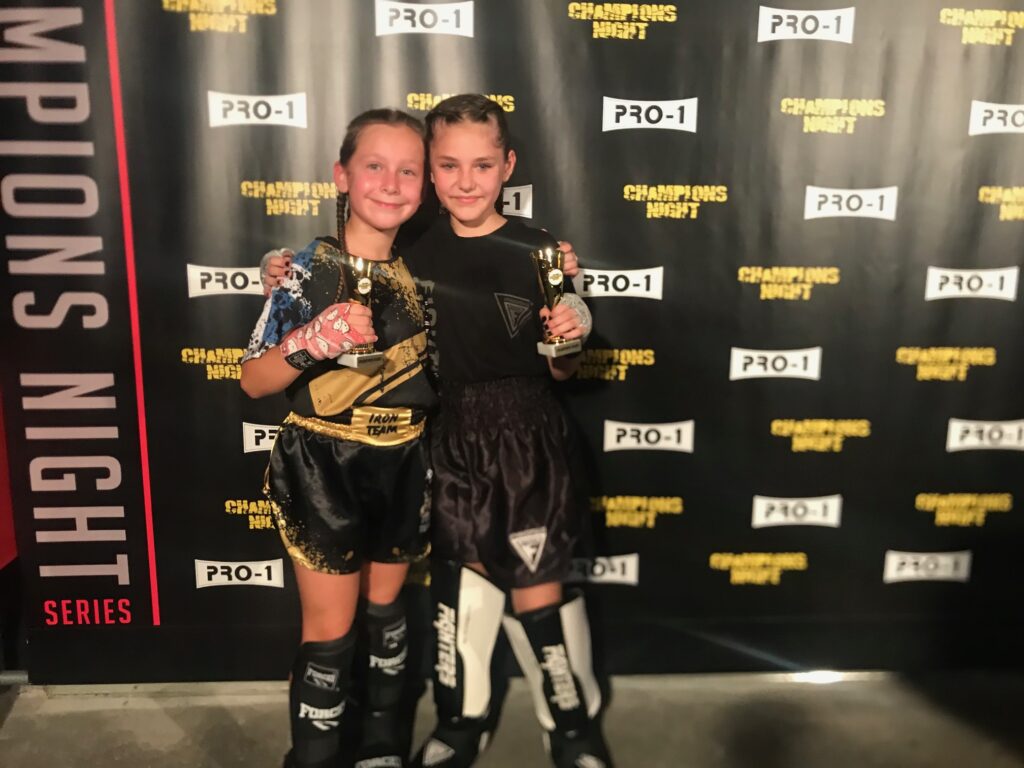 champions-night-71-event-kickboxing-5aVLr3ny.jpg