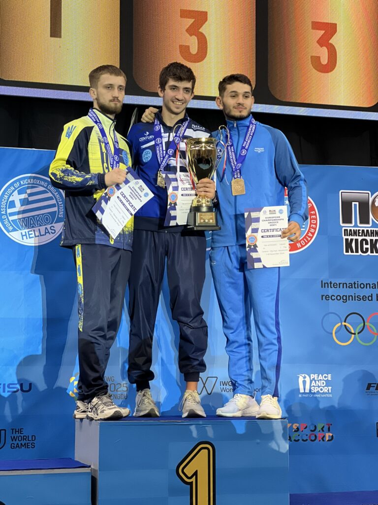 kickboxing-european-athlete-champion-JPX5GDDn.jpg